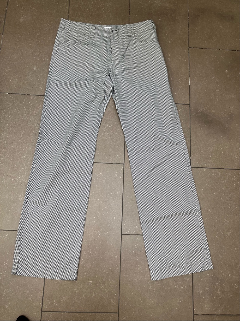 Paul Smith Men's Straight Gray Micro-Pattern pants.     

inseam: 35 inches
